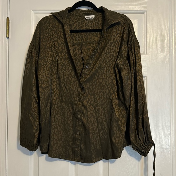 CHEETAH BLOUSE - Picture 1 of 1